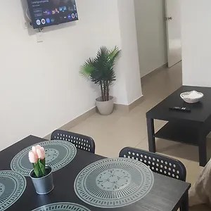 https://apt-center-malaga.es-andalucia.com